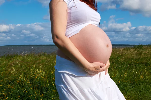 Pregnant woman — Stock Photo, Image