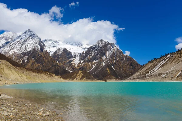 Jeziora Himalajach Spacer Wokół Manaslu — Zdjęcie stockowe
