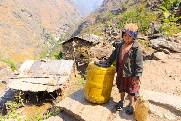 Manaslu Nepal 2014 Vida Trabajo Gente Común Aldea Fotos de stock libres de derechos