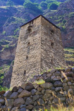 Verkhnyaya-Balkaria köyündeki Abay-Kala Gömü Kulesi