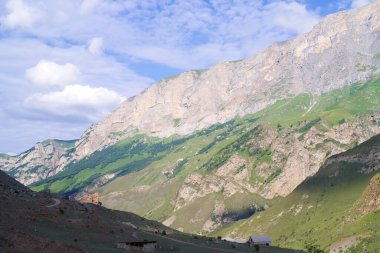 Kabardino-Balkar Cumhuriyeti 'ndeki Bezengi yüksek irtifa vadisi