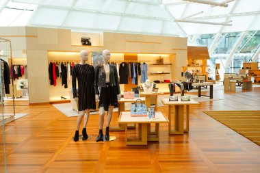 louis vuitton mağaza