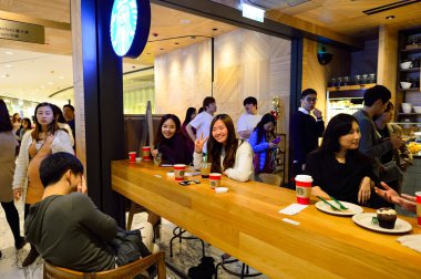 Müşteriler Starbucks Cafe
