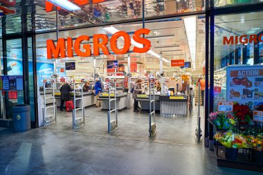 Migros süpermarketgirişi 