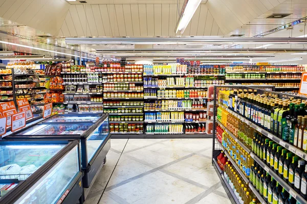 Interiér supermarketu Migros — Stock fotografie