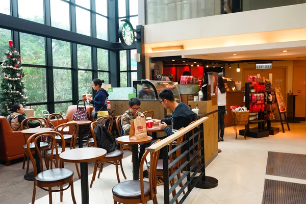 Interno del caffè Starbucks — Foto Stock