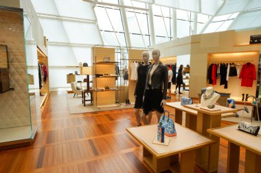 louis vuitton mağaza