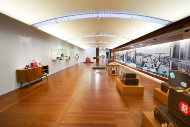 louis vuitton mağaza