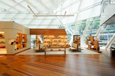 louis vuitton mağaza