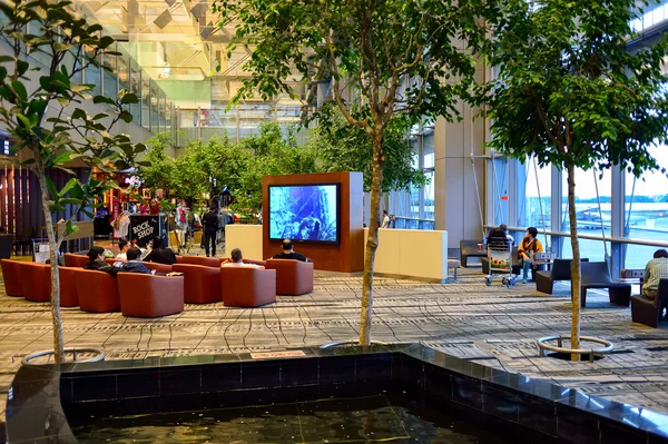 Interno dell'aeroporto Changi — Foto Stock