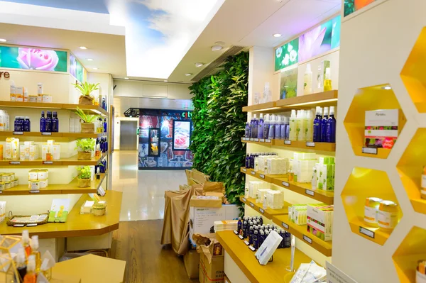 Tienda de cosméticos en New Town Plaza — Foto de Stock