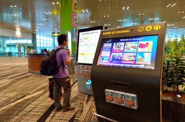Changi Havaalanı yolcu