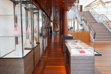 louis vuitton mağaza