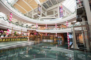 marina bay sands adlı Shoppes