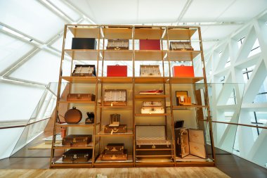 louis vuitton mağaza