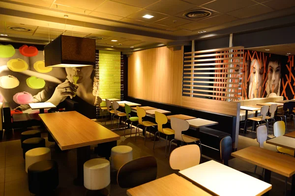Ristorante McDonald's interno — Foto Stock