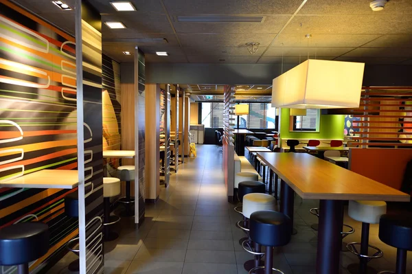 Mcdonald 's restaurant interior — Stockfoto