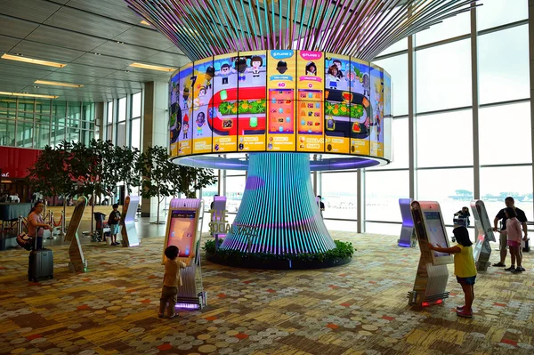 Árvore Social no Aeroporto de Changi — Fotografia de Stock