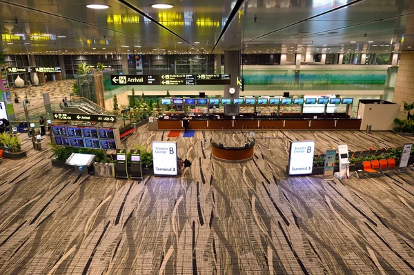 Intérieur de l'aéroport de Changi — Photo