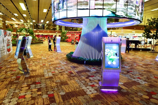 Árvore Social no Aeroporto de Changi — Fotografia de Stock