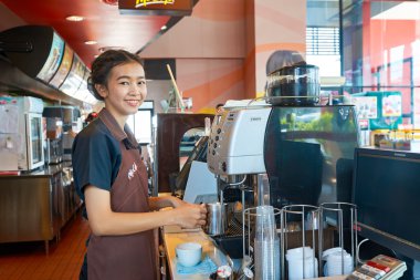 Tayland Mccafe görevli