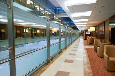 Emirates ilk class lounge