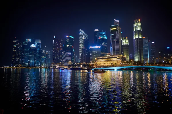 Singapur centro por la noche — Foto de Stock