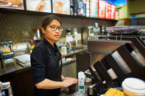 深圳でのスターバックス カフェ — ストック写真