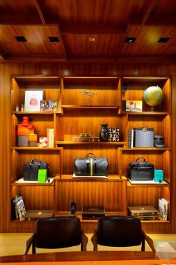 louis vuitton mağaza