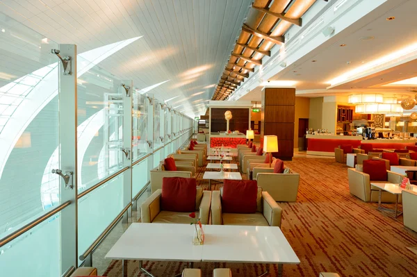 Salón de clase de negocios de Emirates — Foto de Stock