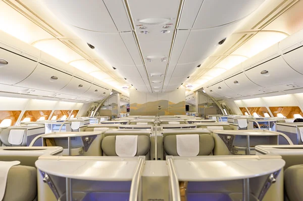 Airbus A320 Emirates — стоковое фото
