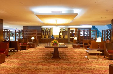 Emirates ilk class lounge
