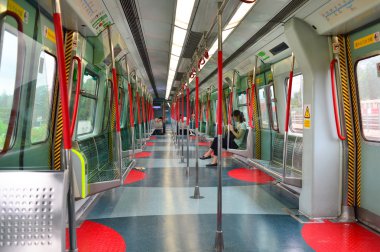 Mtr treninin içinde. Kütle