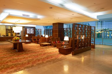 Emirates ilk class lounge