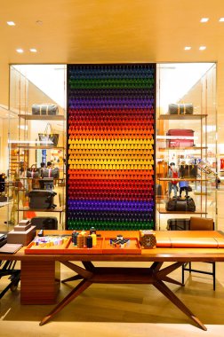 louis vuitton mağaza