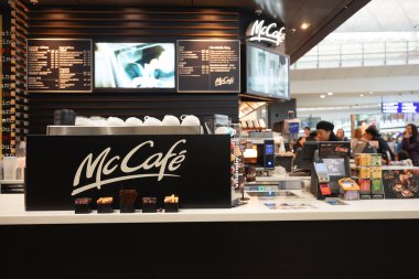 Kahve evi tarzı yiyecek ve içecek zinciri McCafe olsun