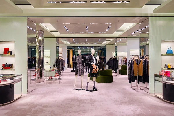 Dentro de la tienda Prada — Foto de Stock