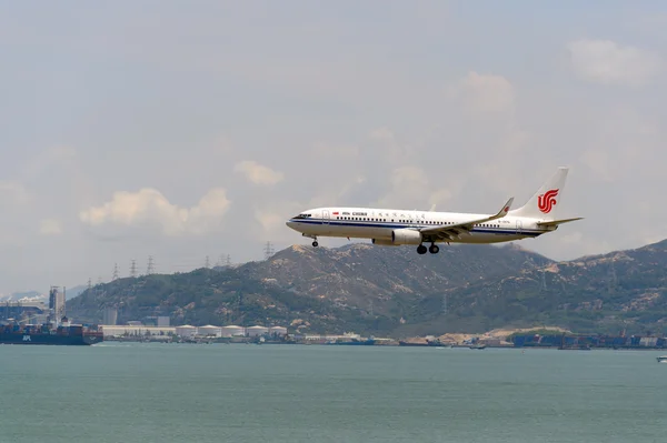Landung eines chinesischen Flugzeugs — Stockfoto