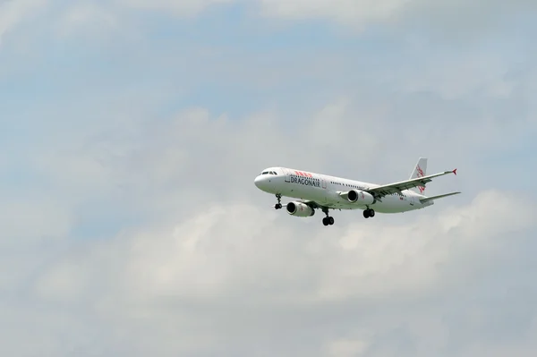 港龙航空飞机着陆 — 图库照片