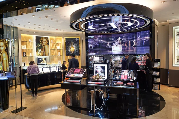 Dior kozmetik mağazası — Stok fotoğraf