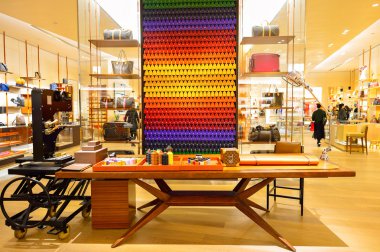 louis vuitton mağaza