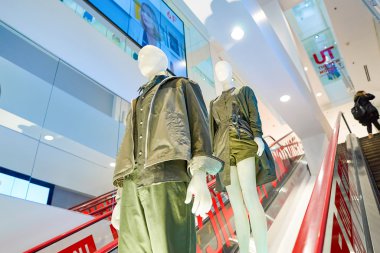 Uniqlo mağaza içinde