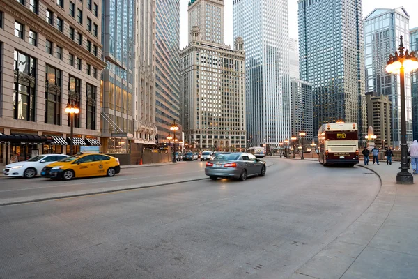 Ulicy w Chicago w ciągu dnia — Zdjęcie stockowe