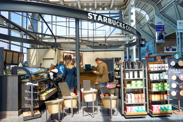 Starbucks Cafe-on O'Hare Airport — Stock Fotó