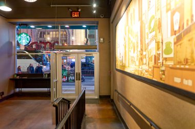 Starbucks Cafe New York'ta