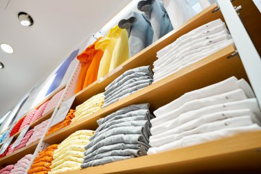 Uniqlo mağaza içinde