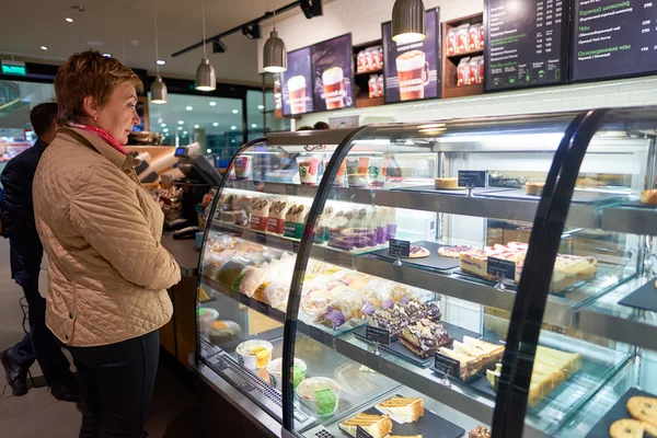 Dentro do Starbucks Cafe — Fotografia de Stock