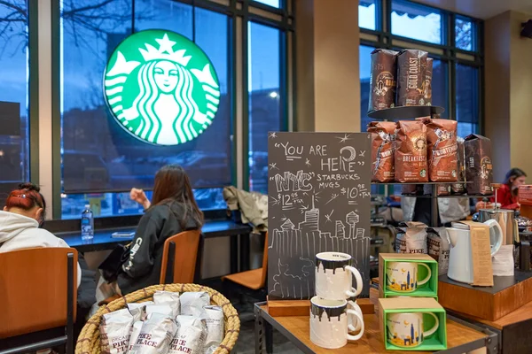 Starbucks Cafe New York'ta — Stok fotoğraf