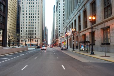 Akşam Chicago Caddesi