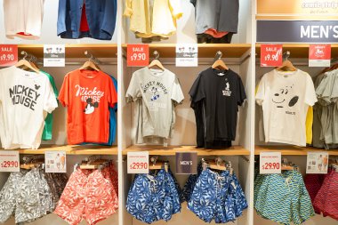 Uniqlo mağaza içinde